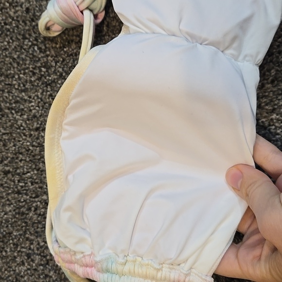 NWT PQ UTO Luna Pastel Tie-Dye Bikini Top Swim Sz D - Picture 6 of 7